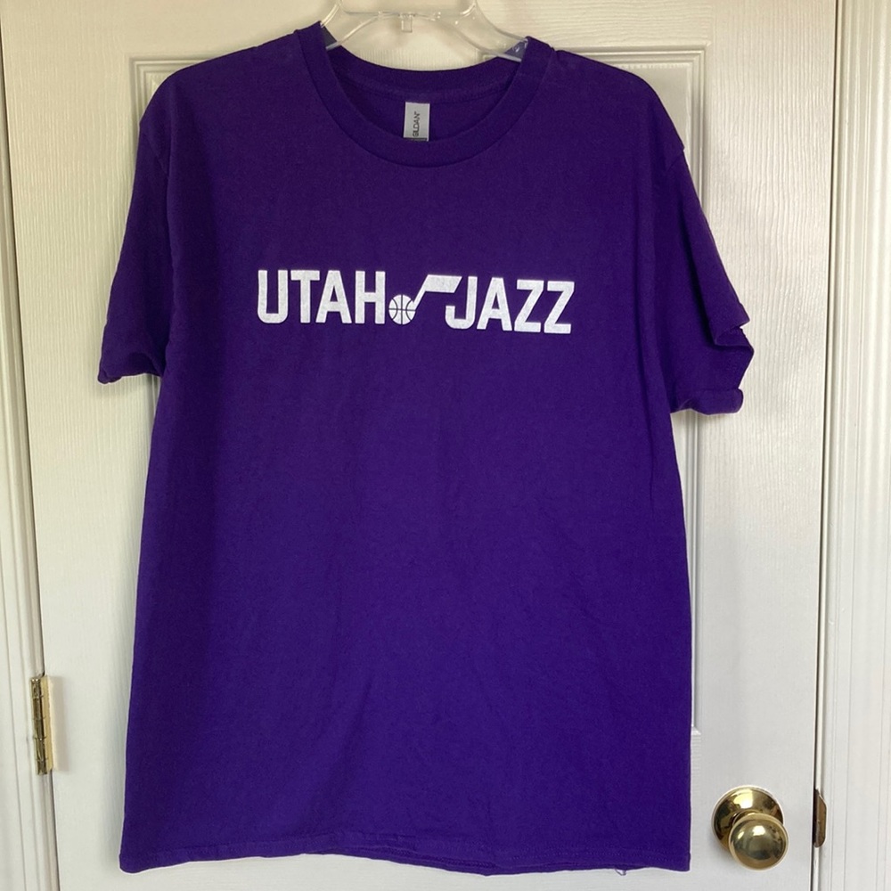 NBA Utah Jazz Men’s Purple T-shirt (size L)